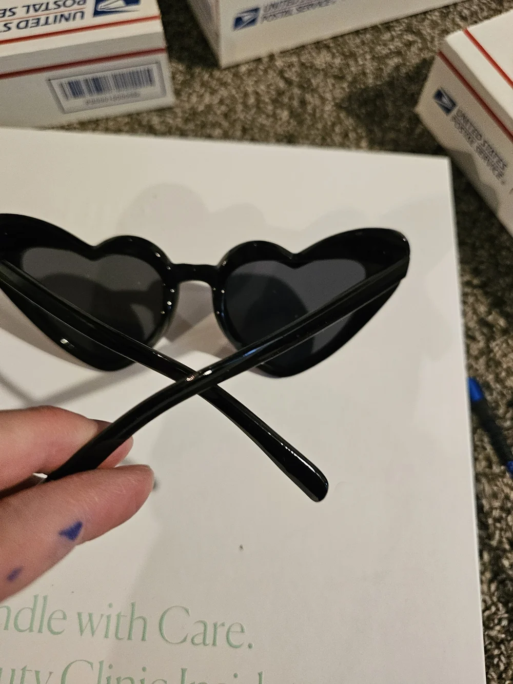 Heart-Shaped Black Women's Sunglasses